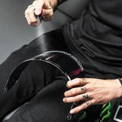 Muc-Off Helm- En Vizierreiniger 250ml -Motorrijden muc off helmet visor cleaner 250ml 4